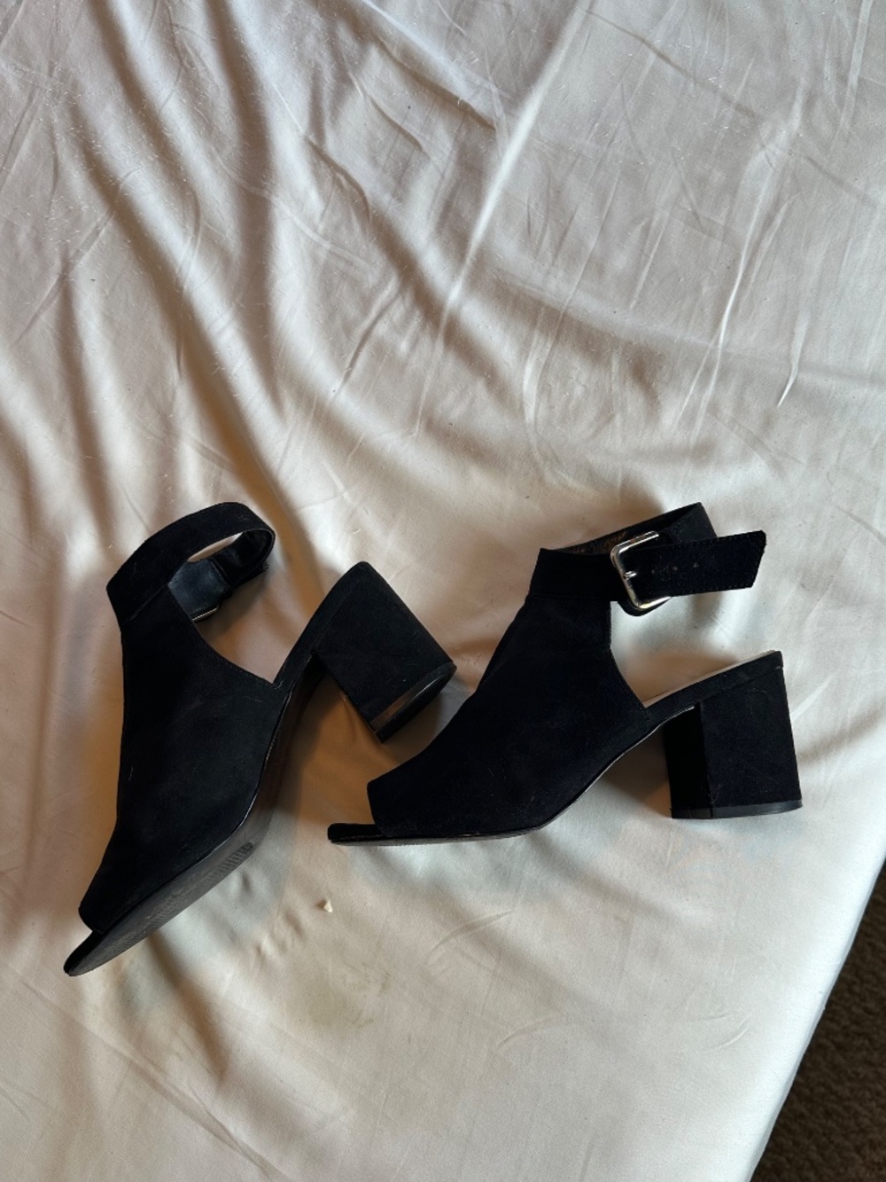 Nine West Black Faux Suede Peep Toe Block Heel Sandals Size 7.5M